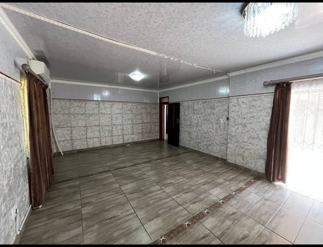 3 BEDROOM HOUSE TO LET IN BELLAIR